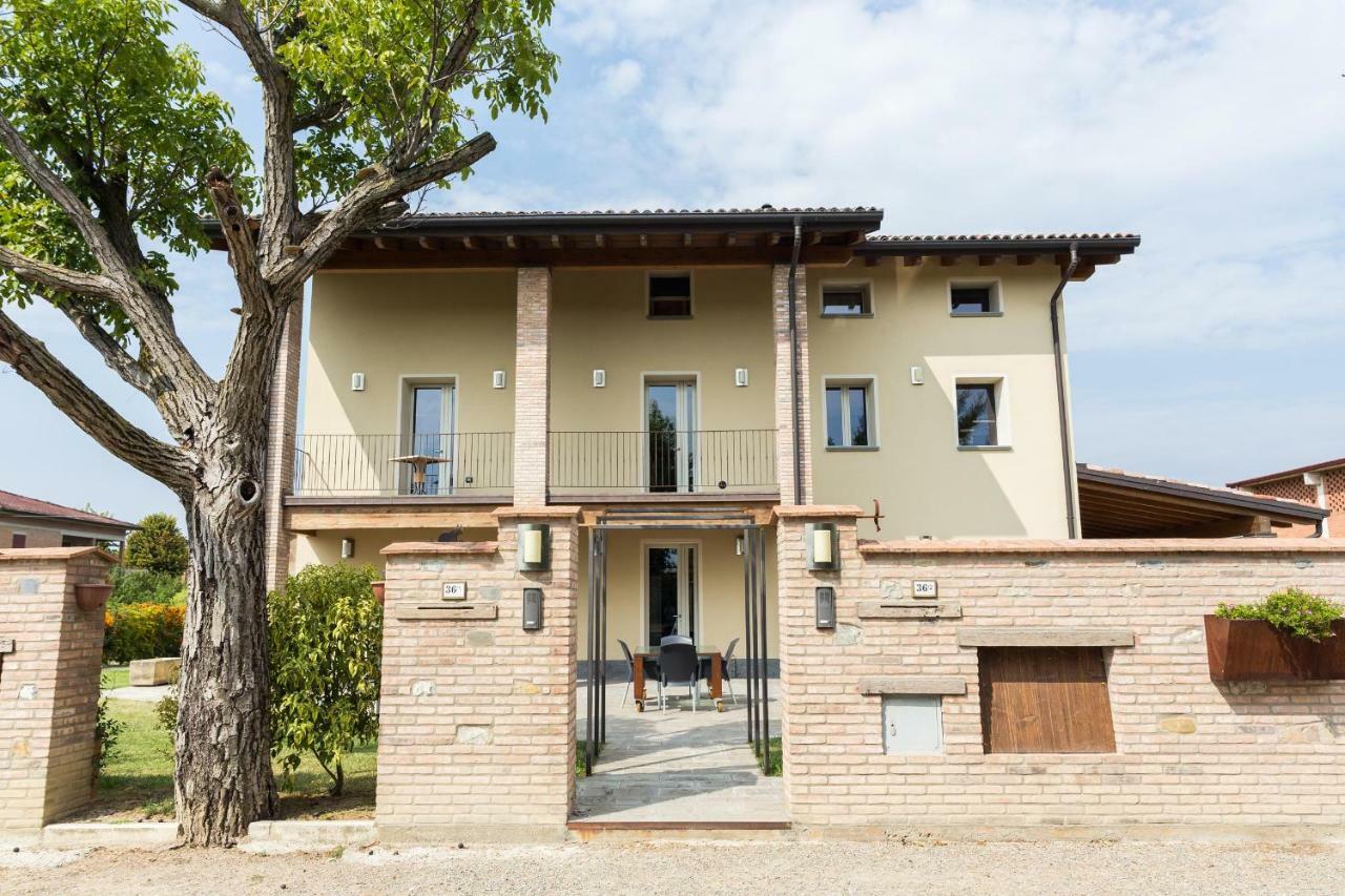 La Piccola Torre Bed and Breakfast Scandiano Exterior foto